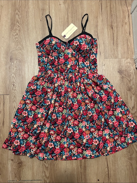 Band of Gypsies Dresses & Skirts - NWT Medium Band of Gypsies Floral Mini Dress